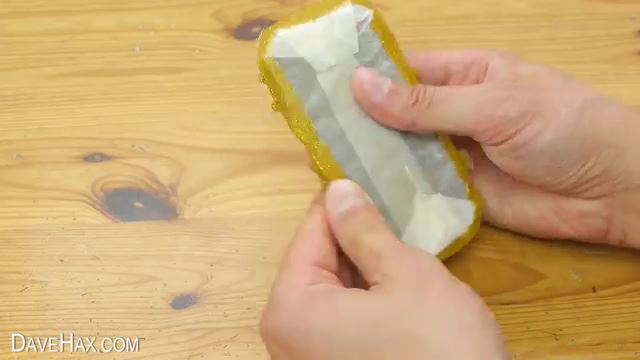 Membuat Sendiri Casing Hp dari Lem Tembak Cara Membuat