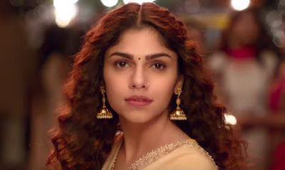 Meet Malaal Movie Cute Actress Sharmin Segal Images, Wallpapers