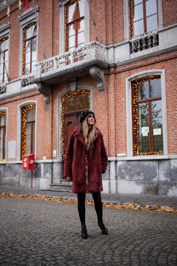 Outfit: beaded boots and beret, featuring Christmas lights - THE ...