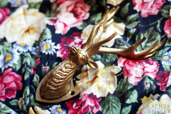 Thrifted treasures, photo by Alicia Sivertsson, 2016.