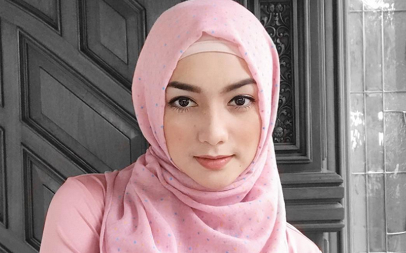 Biografi Citra Kirana Izbio