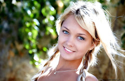 Wallpaper Girl Beautiful British Mega Wallpapers