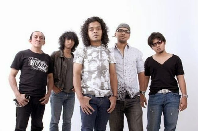 Chord Gitar Resiko Orang Cantik | Blackout - Lirik.Constity.com Lagu
