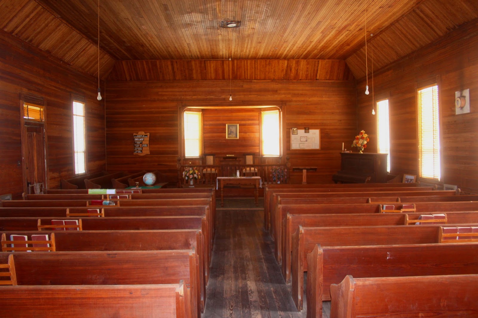 IMAGES OF OUR PAST CARTER'S CHAPEL CHURCH, U.S. HIGHWAY 80 EAST, EAST
