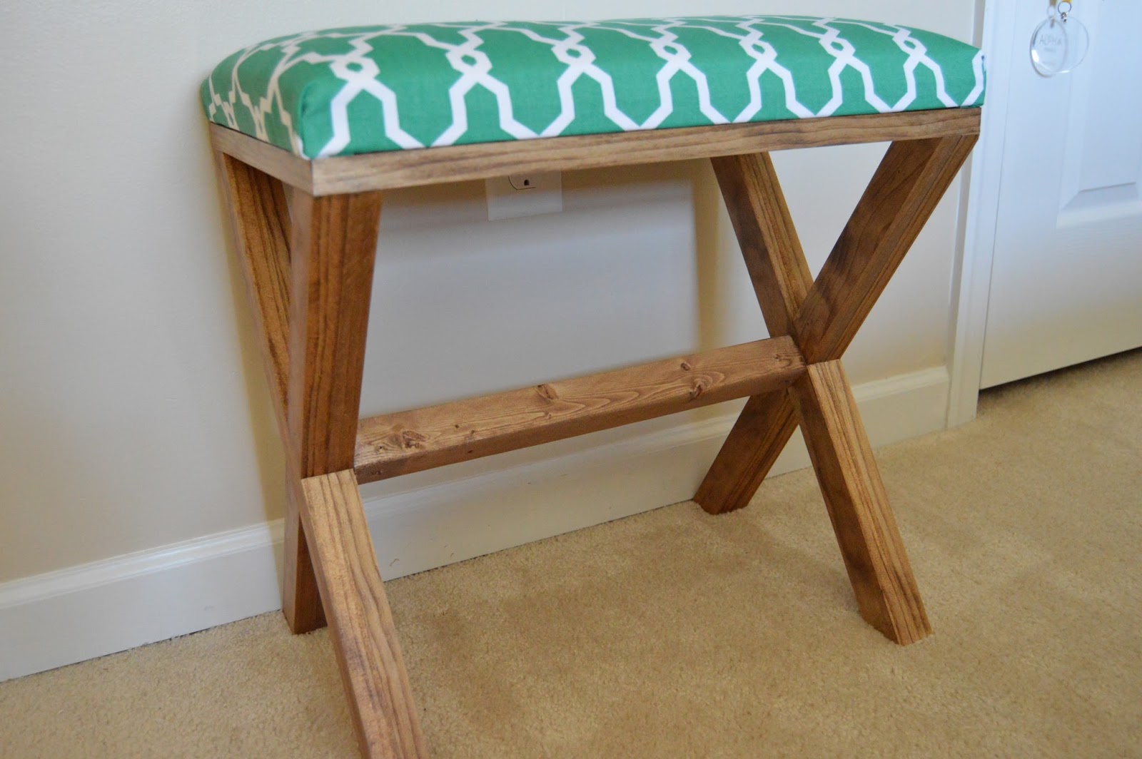  Pull Down Desk 