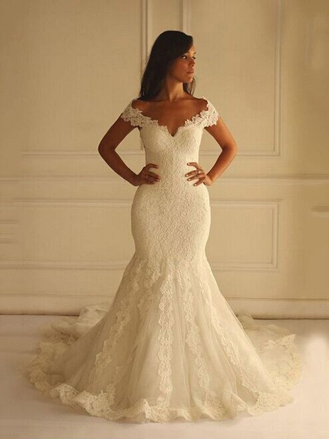 http://uk.millybridal.org/product/trumpet-mermaid-v-neck-lace-tulle-court-train-appliques-lace-discounted-wedding-dresses-ukm00022596-17725.html