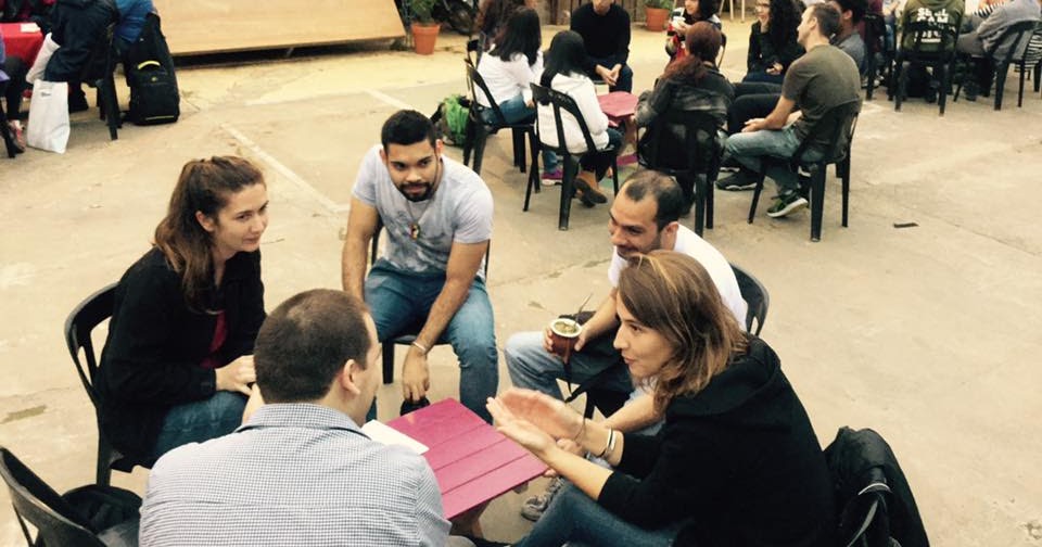 Cuarto Patio de Idiomas en el CecualBar