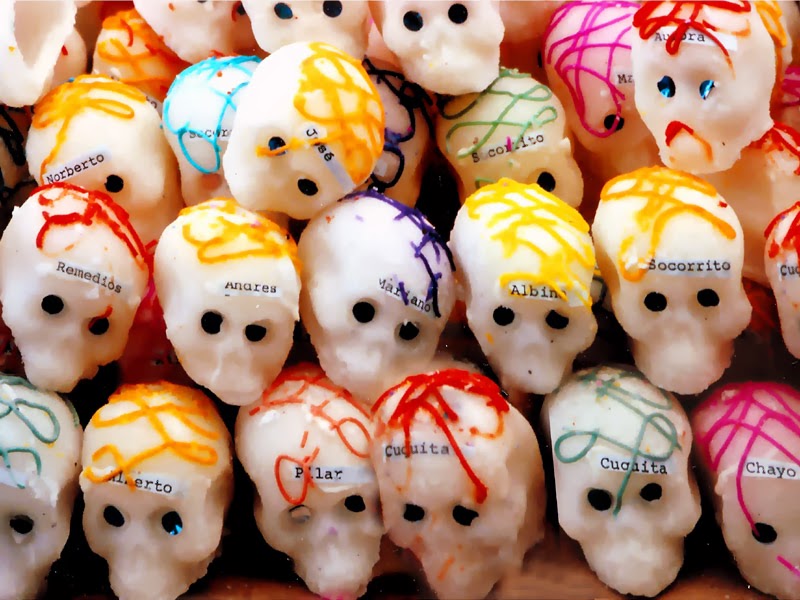 http://3.bp.blogspot.com/-N9p7mMVIieU/Unhu-ffllOI/AAAAAAAAB2Q/i2BbT6hHZIc/s800/sugar_skulls.jpg