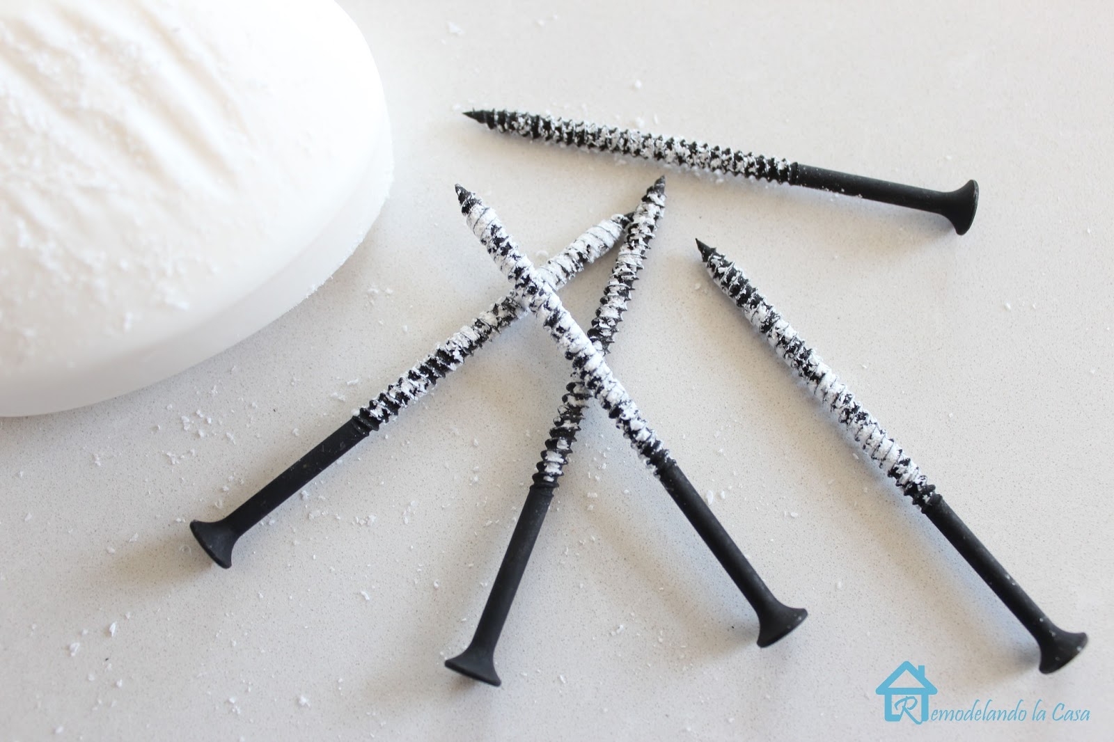 Driving Screws Into Tough Wood Remodelando la Casa