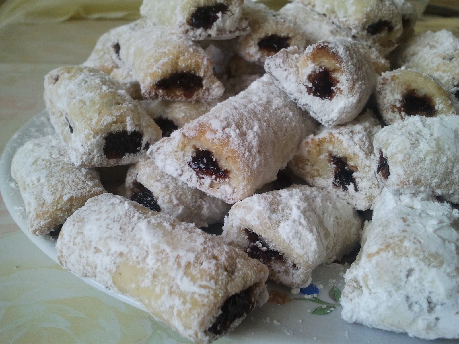 Hókifli Traditional Hungarian dessert Baklavaria