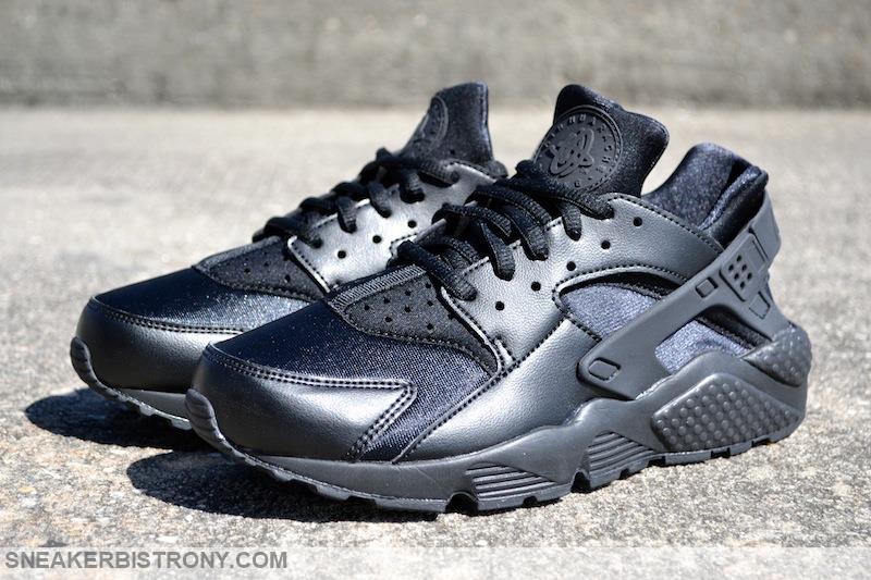 nike huarache all black leather