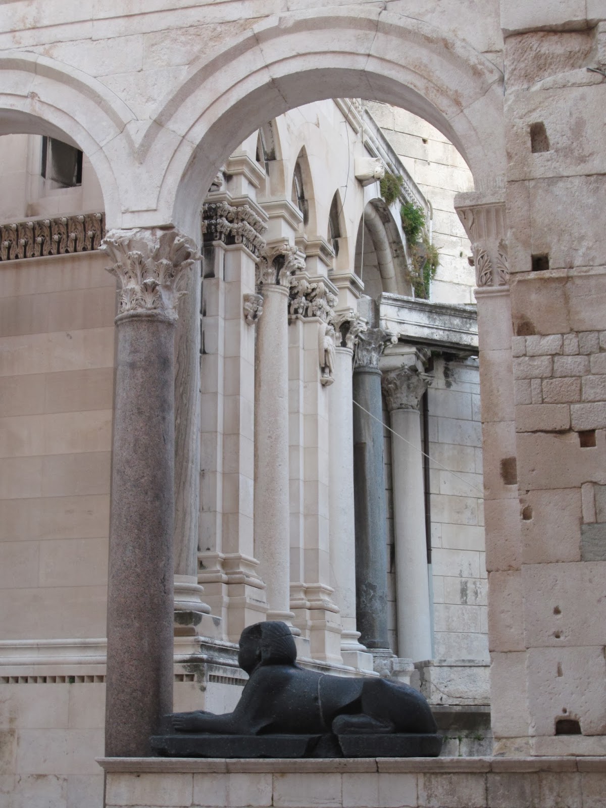 Souvenir Chronicles: SPLIT, CROATIA: DIOCLETIAN'S PALACE