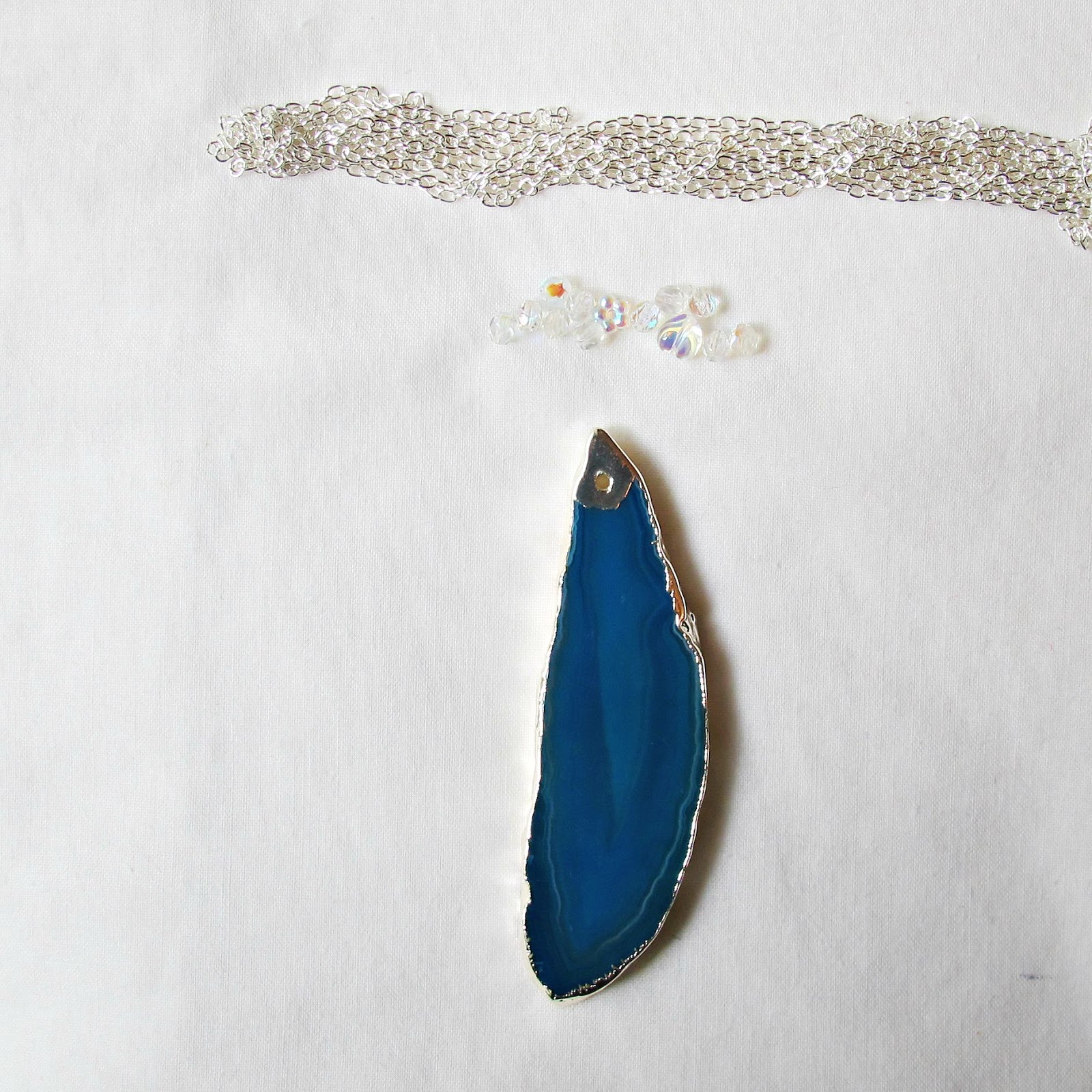 Two Cheeky Monkeys DIY geode slice necklace