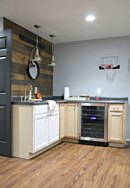 Basement kitchenette layout