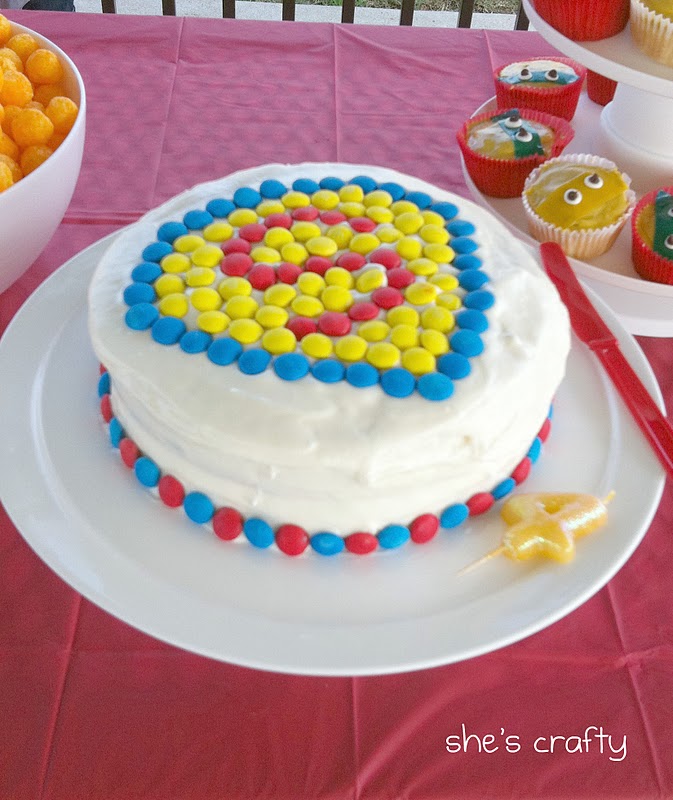 Super Hero Birthday party at the park for little boys - superman cake