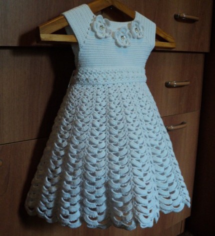 White Dress for Little Angle - Free Crochet Diagram