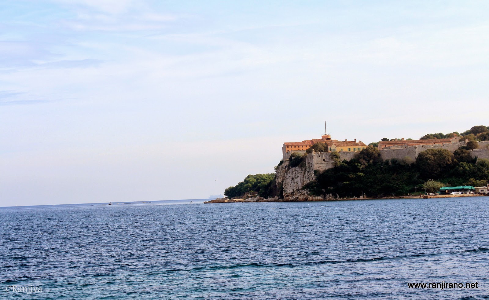 L'île Sainte Marguerite [Côte d'Azur] Paysages et Fleurs au fil de l'eau