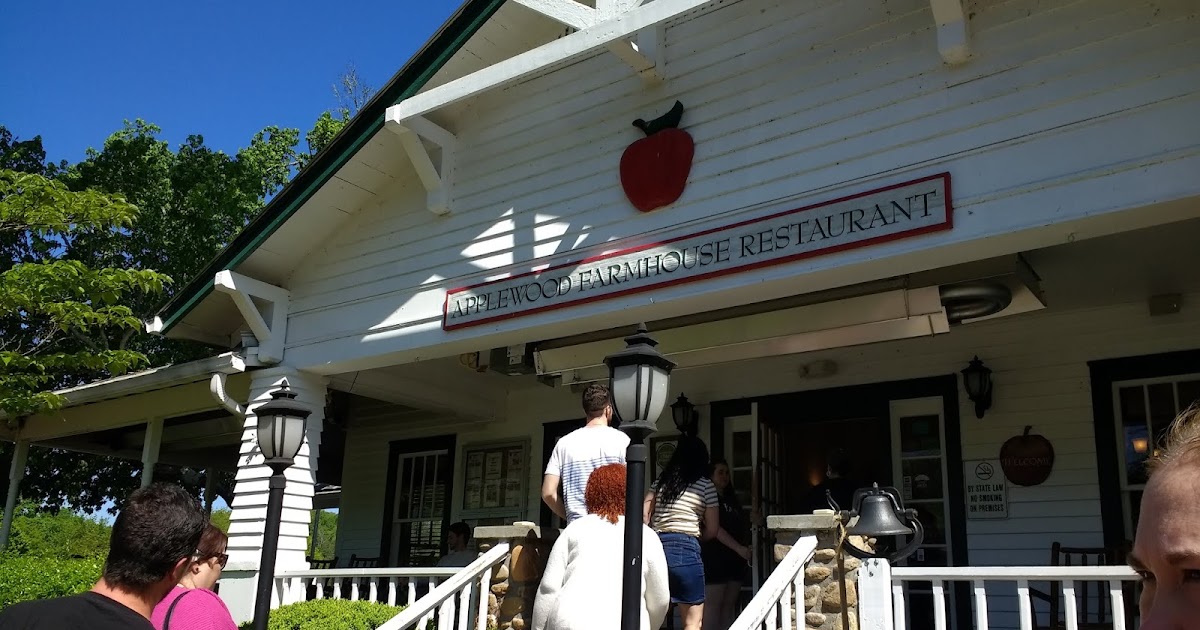 Kentucky Travels Apple Barn in Pigeon Tennessee