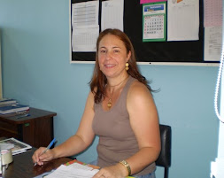 Professora Adriane - diretora da Escola