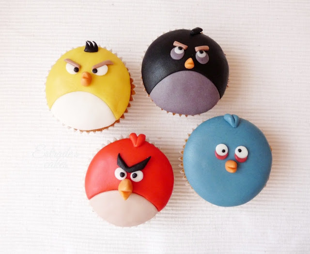 cupcakes de Angry Bird con fondant - 06