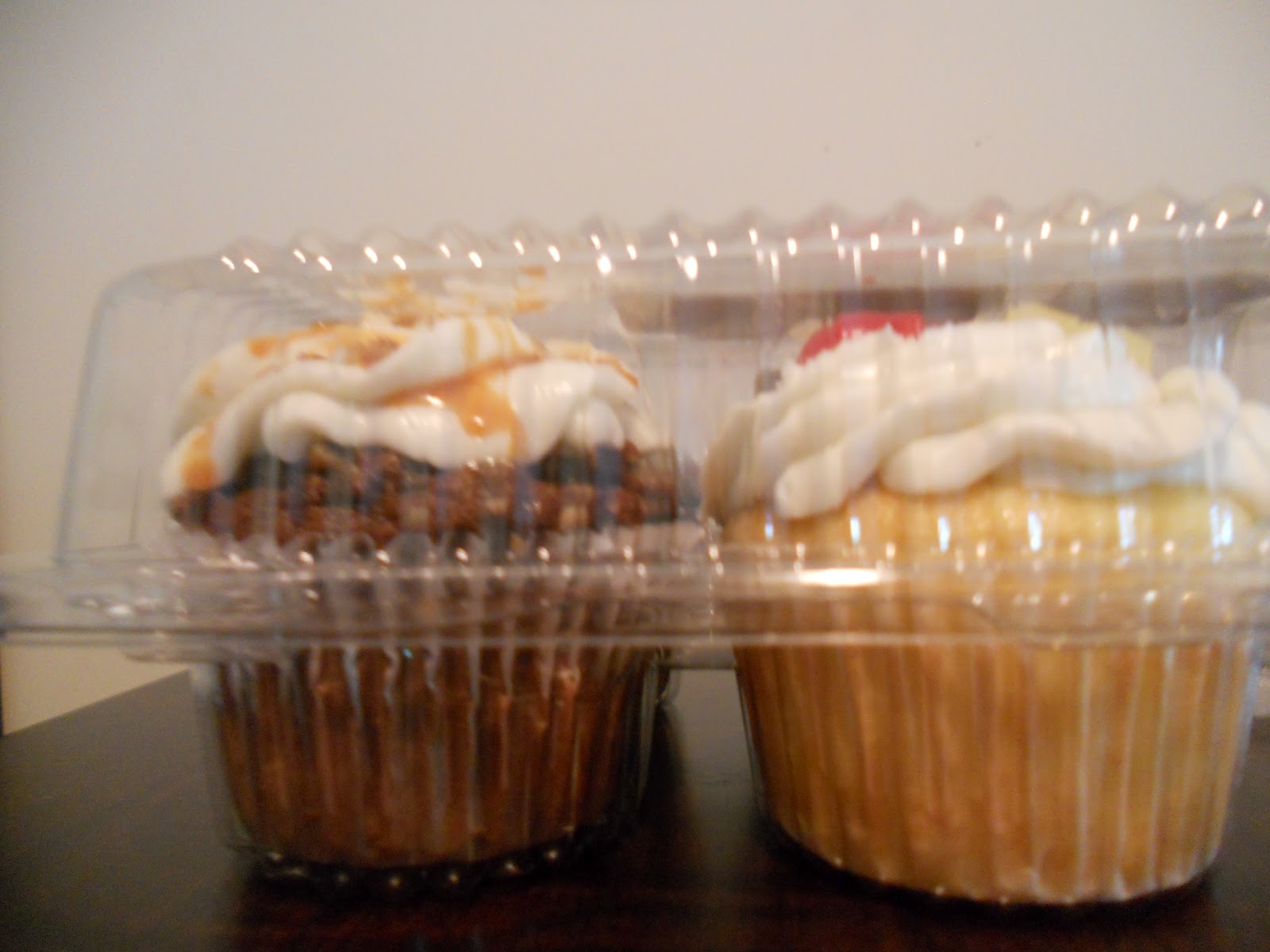 The Cupcake Critic (DC) Dragonfly Desserts