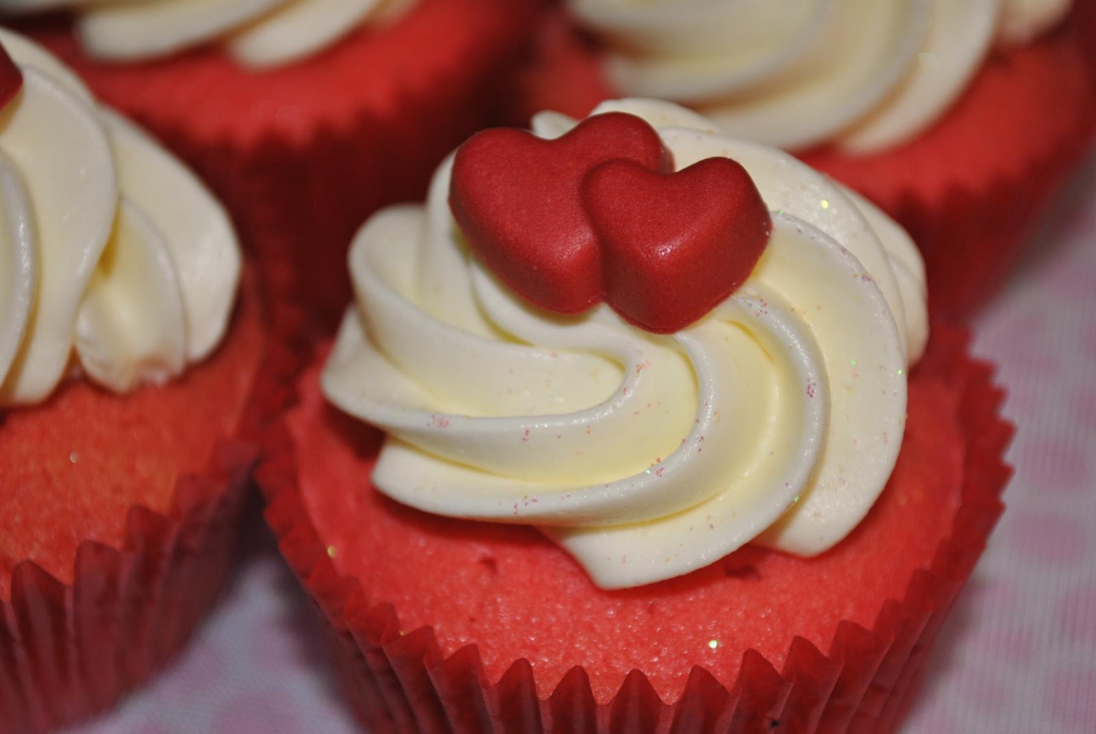 Ever So Juliet Edinburgh lifestyle blog Valentines cupcakes with