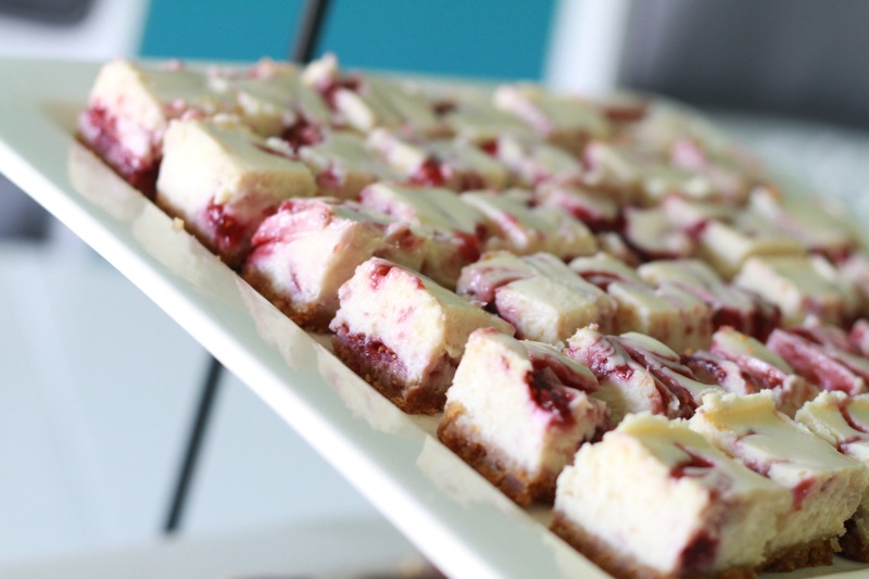 Make lemonade and more! Raspberry Cheesecake Bites