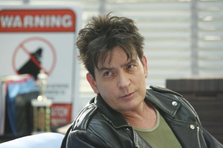 The Goldbergs - Episodes 2.14 - Barry Goldberg's Day Off - Promotional Photos feat. Charlie Sheen