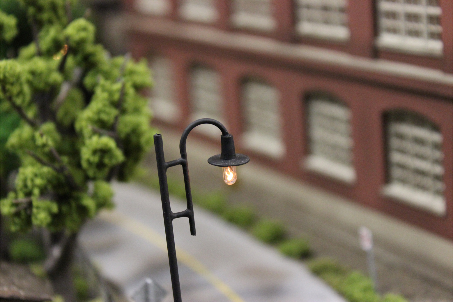 TY'S MODEL RAILROAD Lighting Day & Night