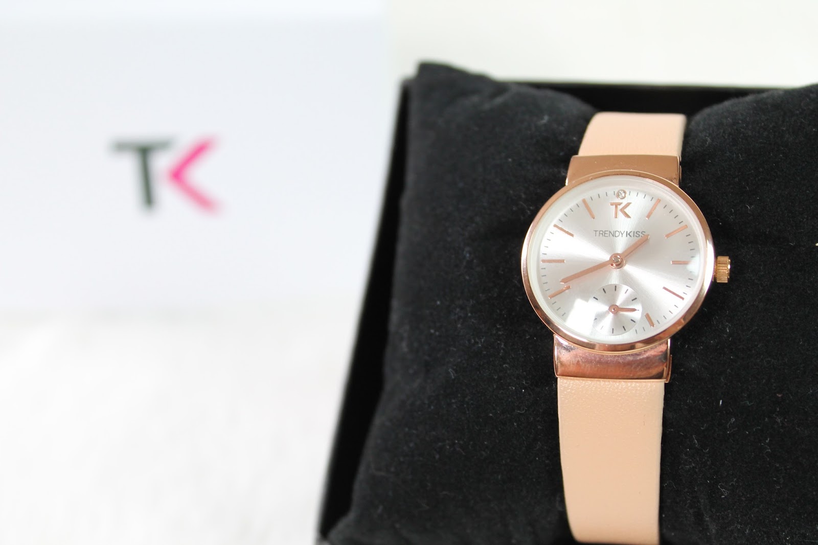 concours giveaway contest montre watch trendy elements kiss classic mode ootd shopping passion kirsten elise a gagner 