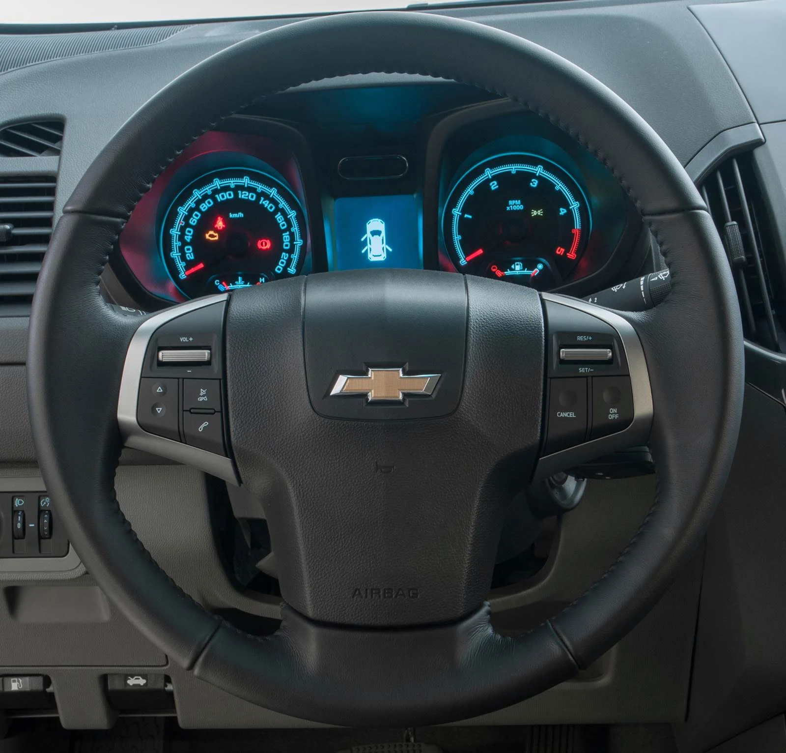 Carros na Web, Chevrolet S10 Advantage 2.5 CD 2020, Ficha Técnica,  Especificações, Equipamentos, Fotos, Preço