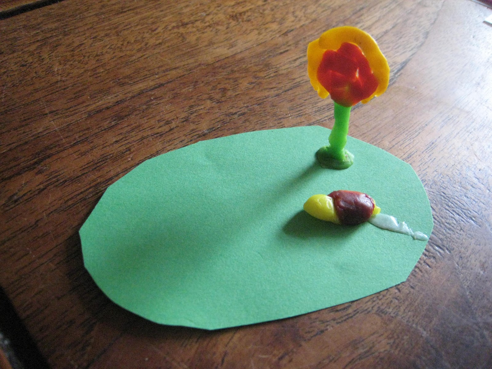 koeteren: Knutselen voor beginners: slakjes van bijenwas