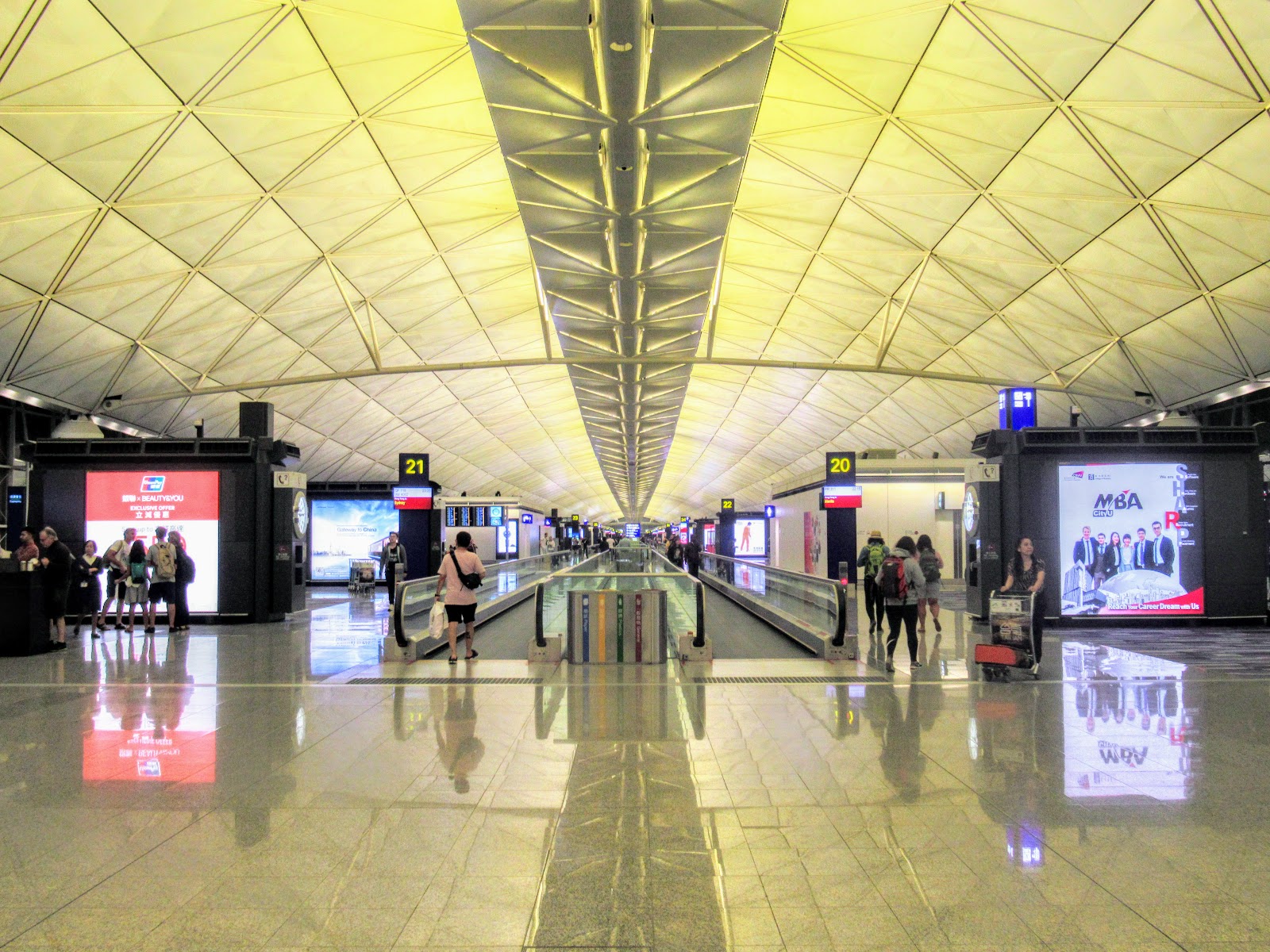 cathay pacific lost luggage