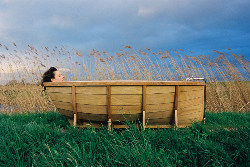 игрушечная лодка. лодка ванна. полесье, катер мечта 58775. ванна clearwater baths classic 150 акрил. деревянная ванна.