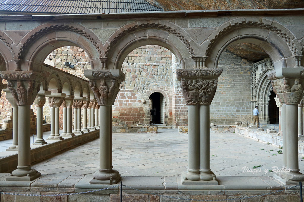 Claustro del Monasterio de san Juan de la Peña, Huesca