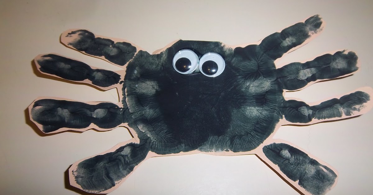 Crafty, Painting Mom to One: How to make a Spider handprint Craft (easy!)