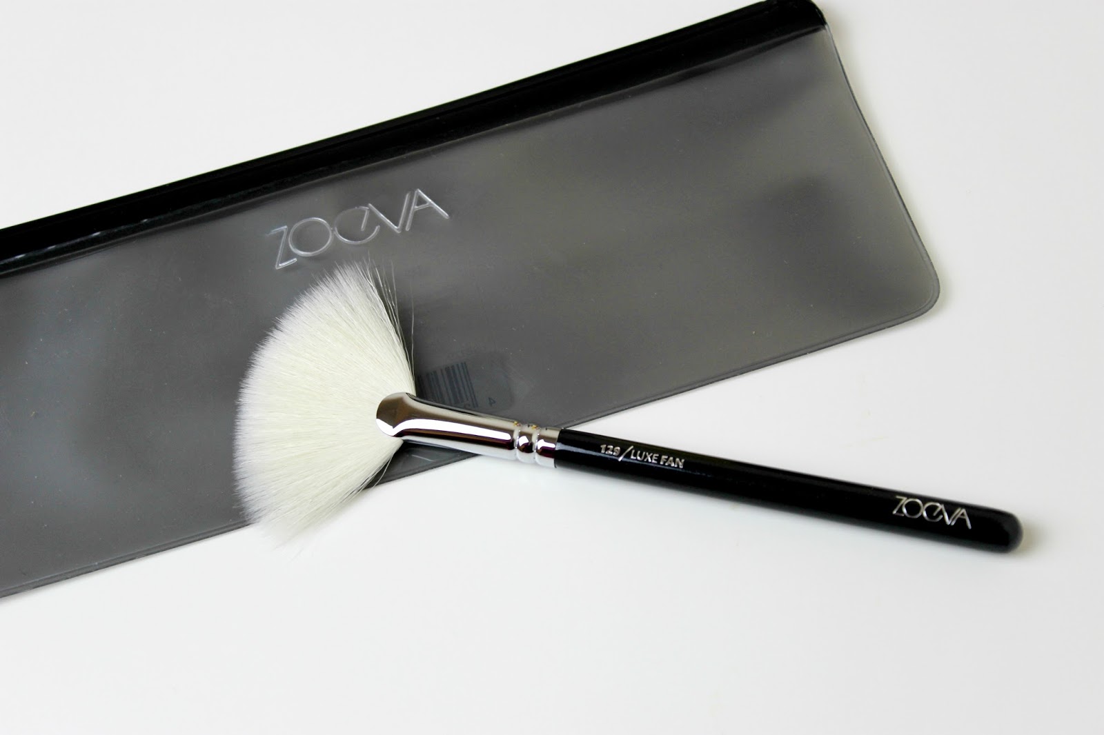 Beauty Bay Haul Zoeva Brushes and Makeup Geek Eyeshadows (with