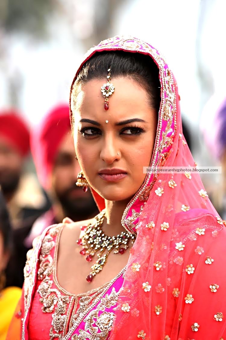 Hot Indian Actress Rare HQ Photos: Bollywood Beauty ...