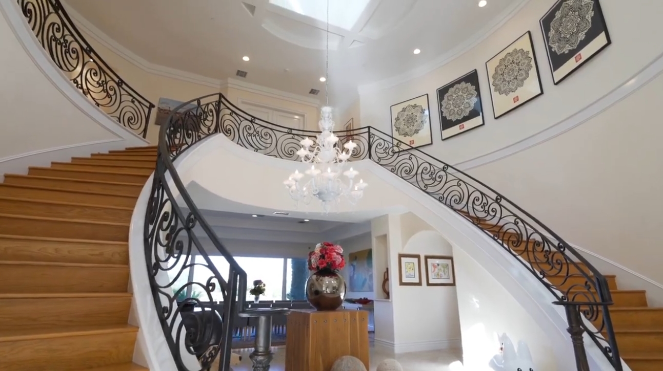 11971 Lockridge Estate Rd, Studio City, CA vs. Mansion Interior Design Tour