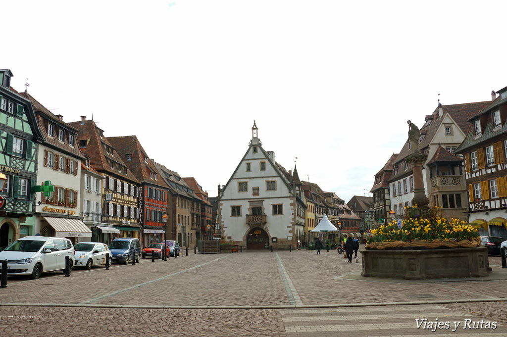 Plaza del Mercado de Obernai, Alsacia