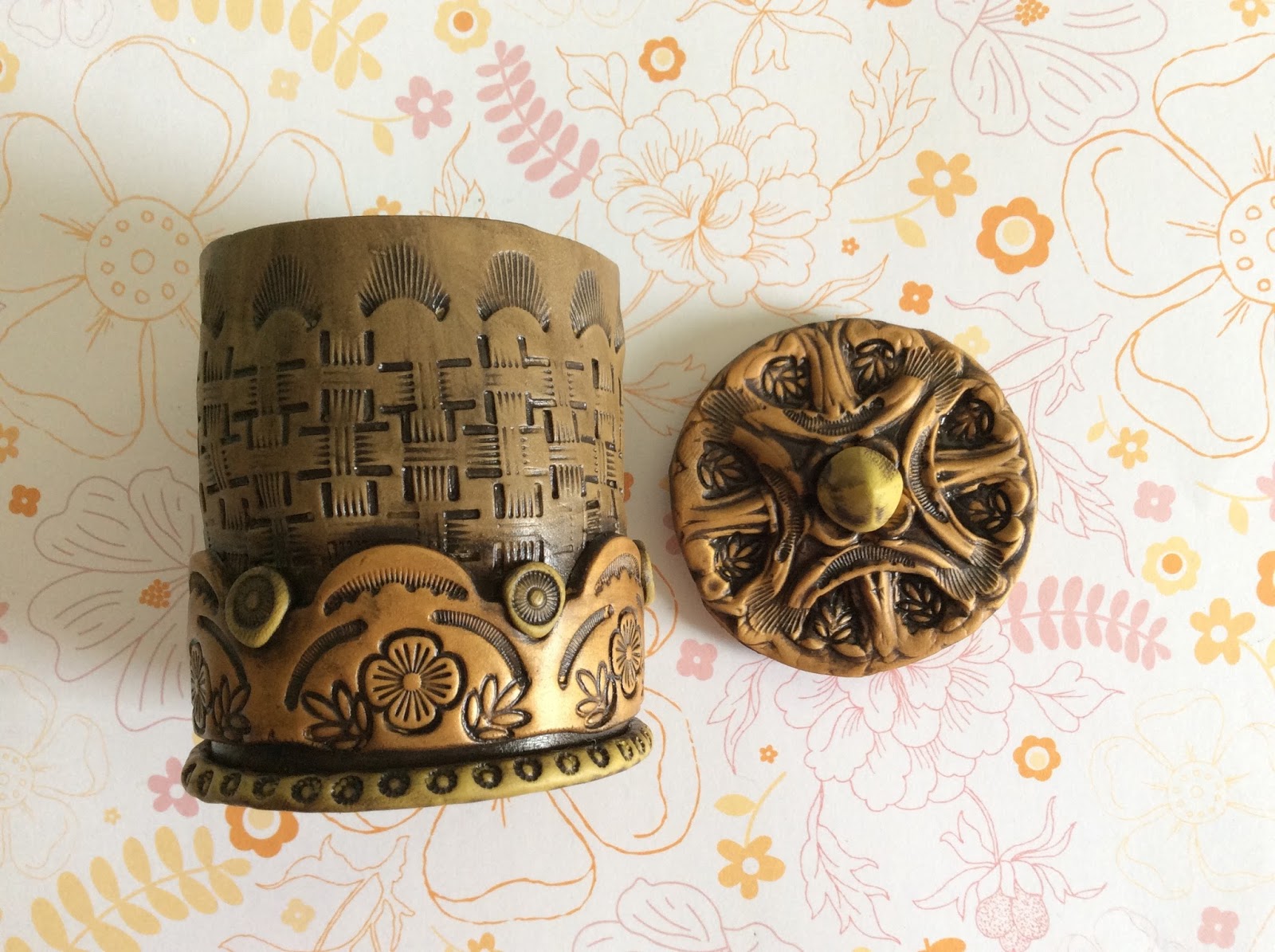 Polymer Clay TV Create Along with us Make a pretty jar with a fitting