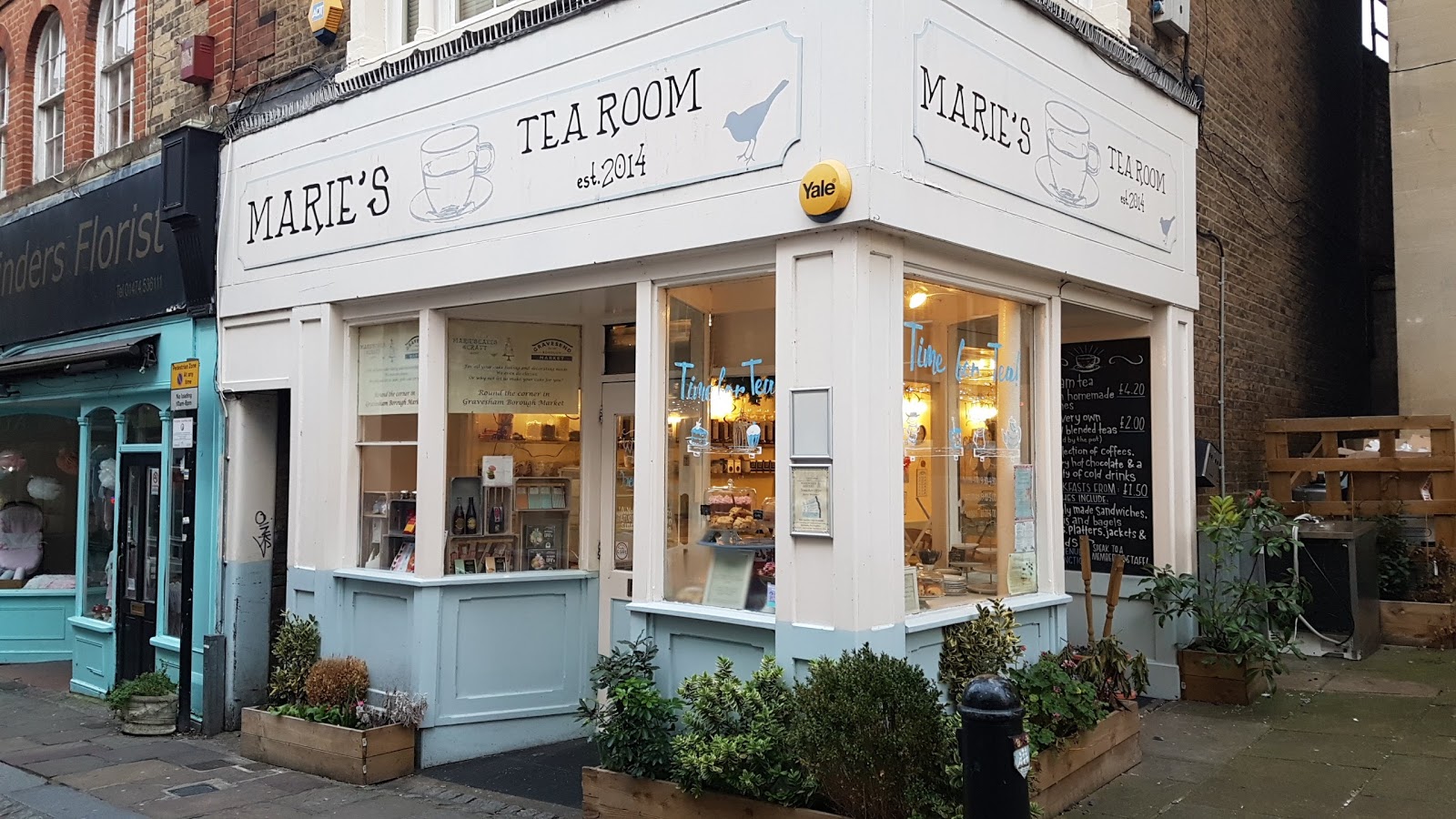 CombatCritic's TravelValue™ Gravesend, England A Proper, Quaint