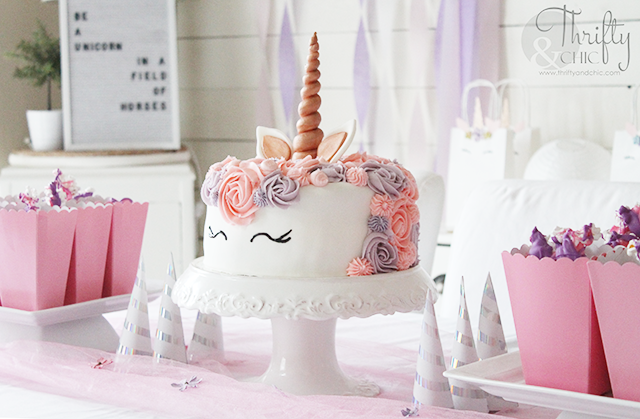 DIY Unicorn party ideas. DIY Unicorn cake. DIY unicorn horn. Unicorn Birthday party ideas and unicorn party favor ideas