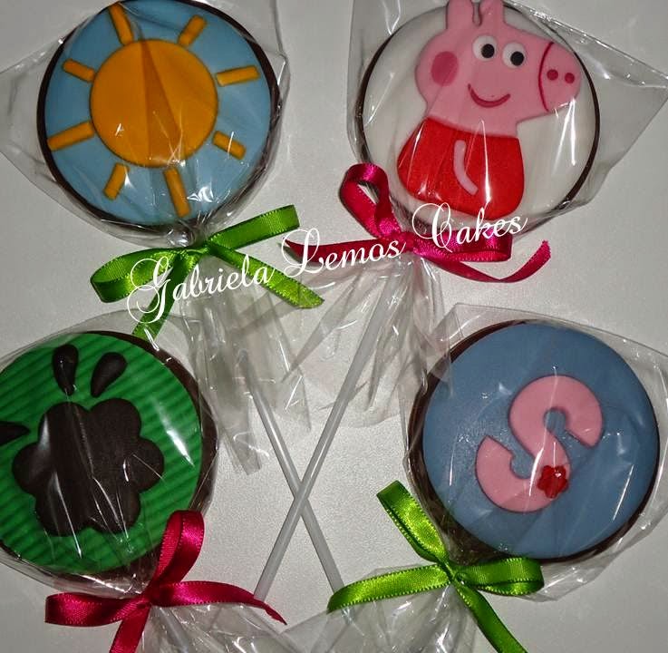 Bolos de Pasta Americana Bolos Personalizados Cupcakes Brigadeiro