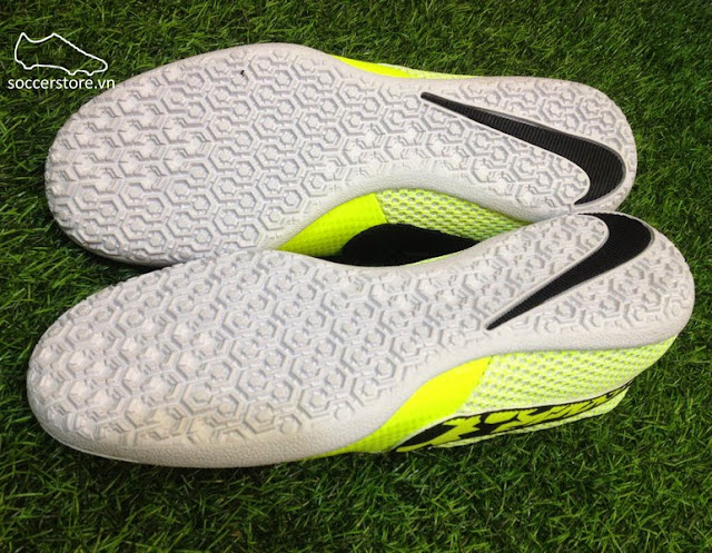 Nike Elastico Pro III IC Volt- Black- White 685360 701 Nike Elastico Pro III IC Volt- Black- White 685360 701