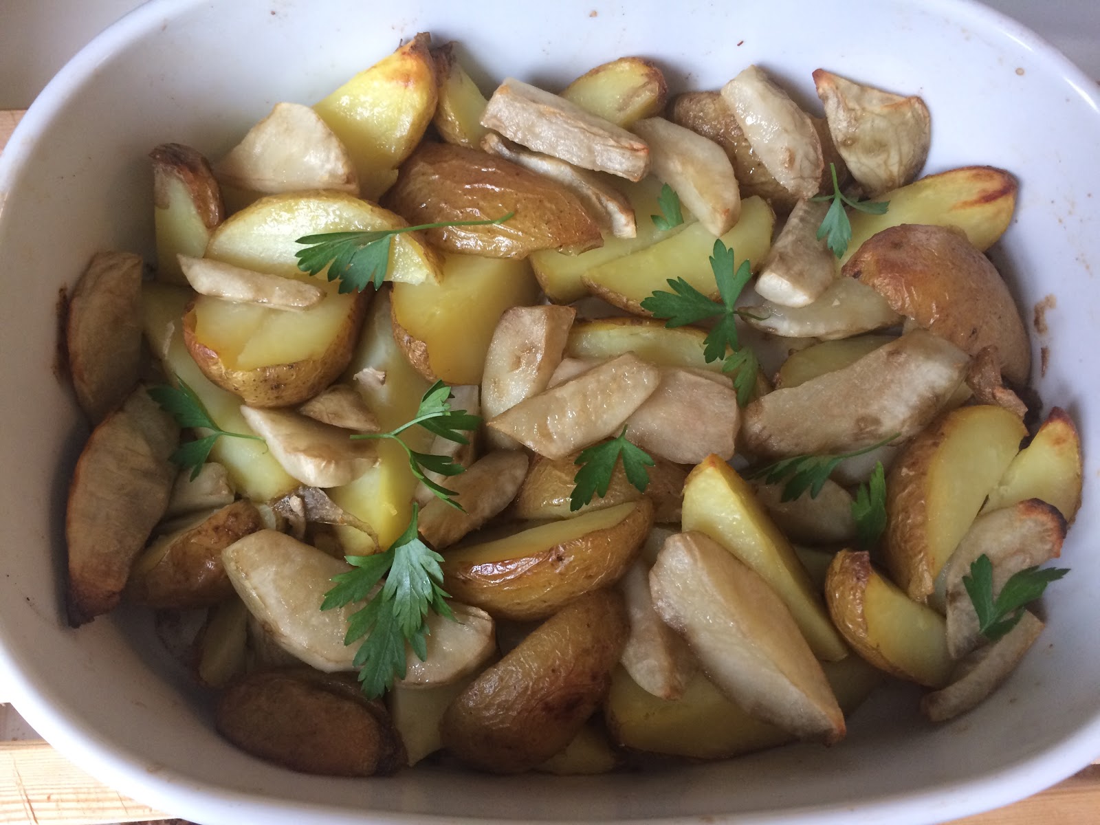 Family FECS OvenRoasted Jerusalem Artichokes & Potatoes