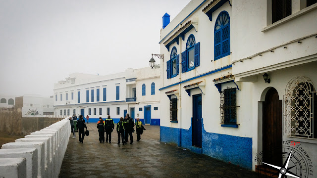 paseo cerca de la playa