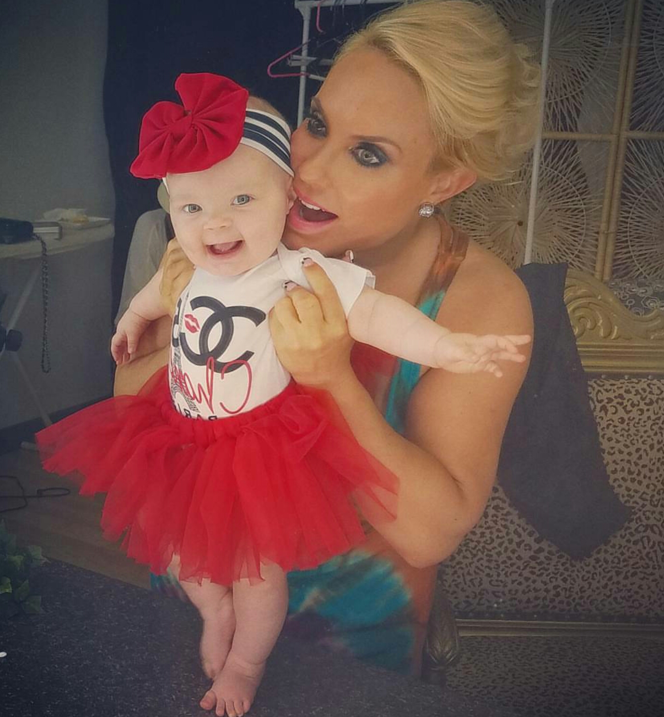 Entertainment/sports/news/: Coco shares more cute photos of baby Chanel ...