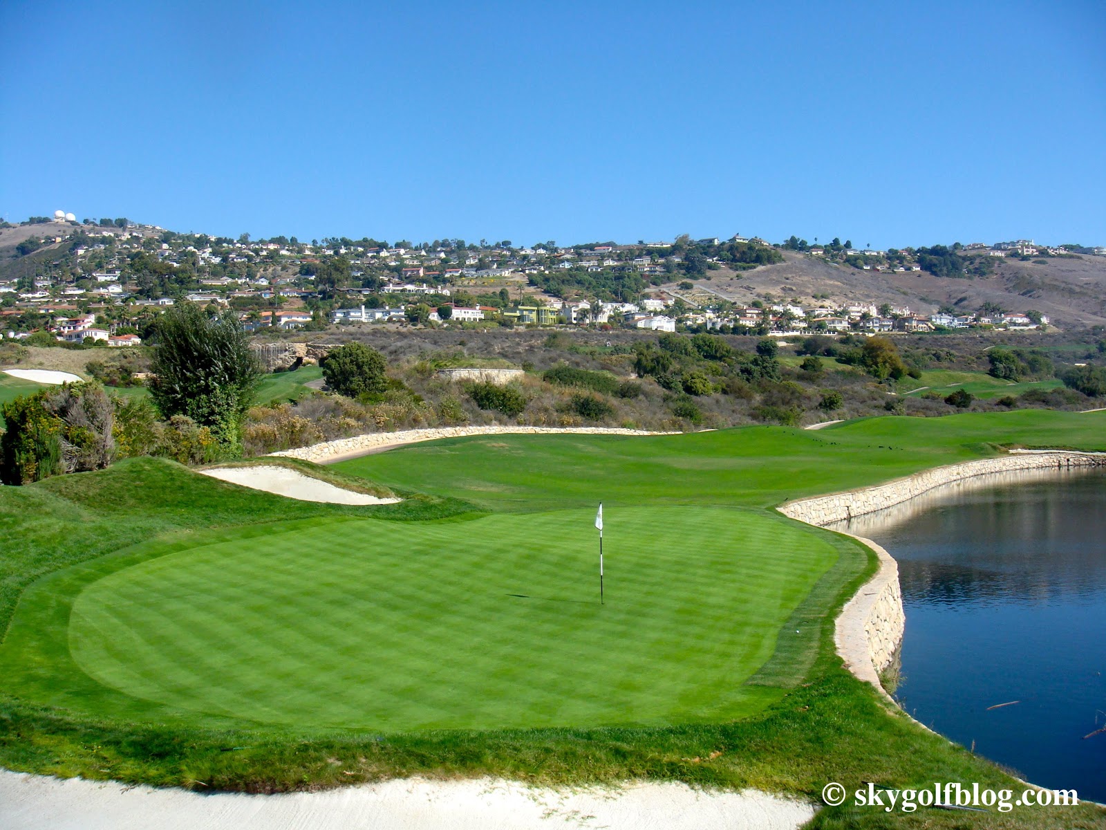 SkyGolf Blog... Golf Courses Around the World Trump National Golf Club
