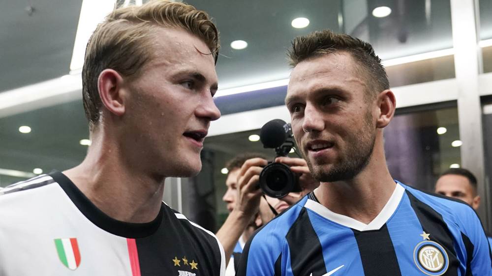 I calciatori olandesi che hanno giocato in Italia Calcio Olandese I calciatori olandesi che hanno giocato in Italia Calcio Olandese